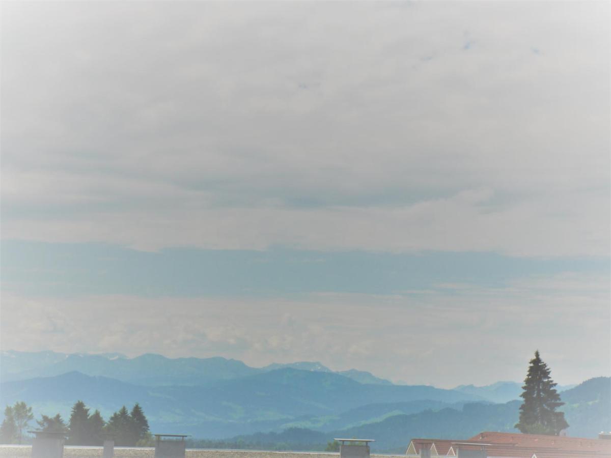 Appartement Allgaeu-Sonne Mit Sauna Und Pool Scheidegg Bagian luar foto